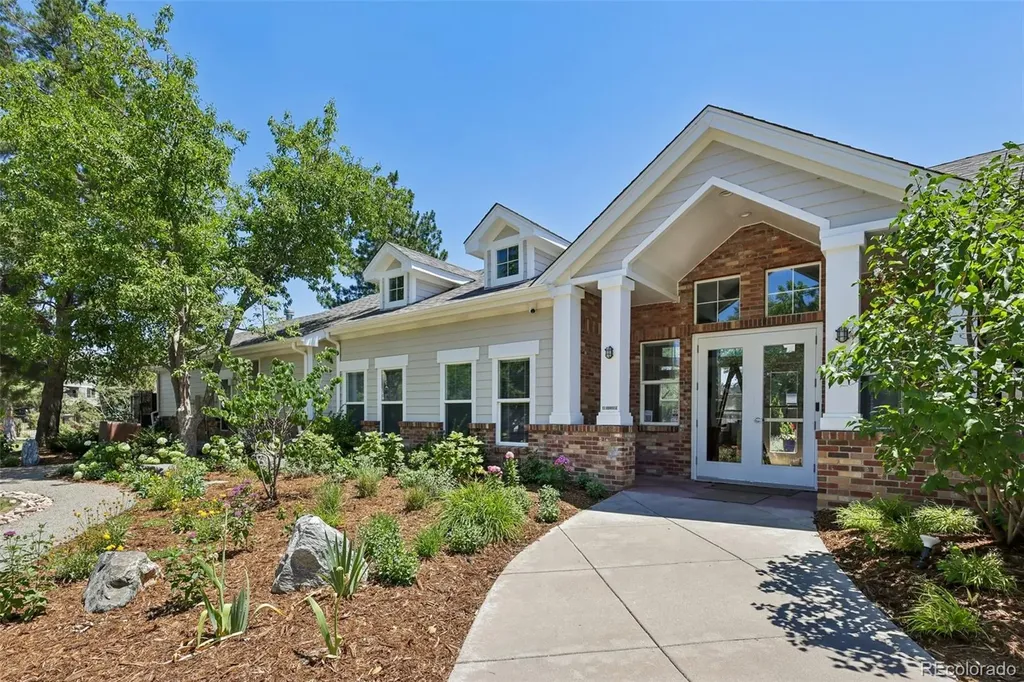 1011 S Valentia Street Denver CO 80247