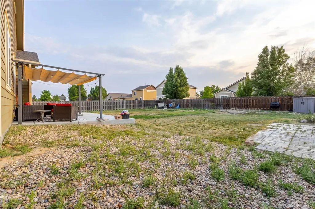 223 S New Castle Way Aurora CO 80018