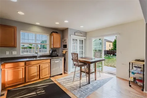 223 S New Castle Way Aurora CO 80018