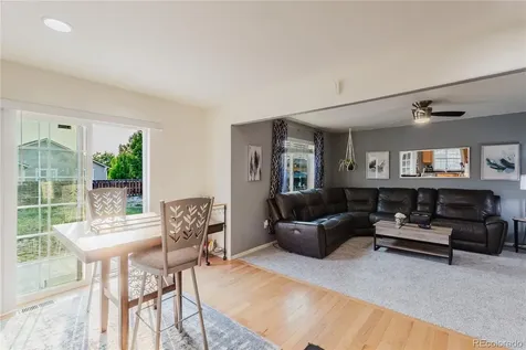 223 S New Castle Way Aurora CO 80018