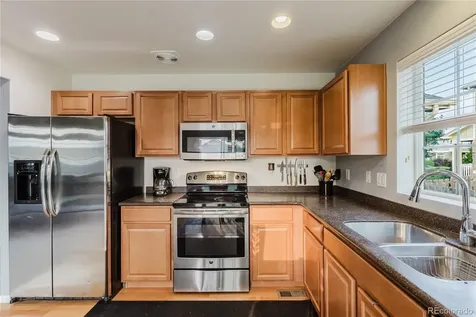223 S New Castle Way Aurora CO 80018