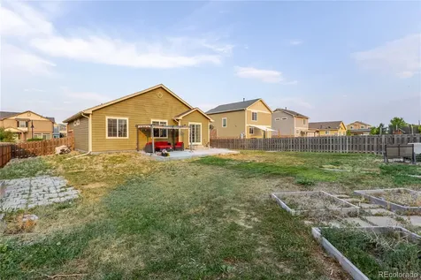 223 S New Castle Way Aurora CO 80018
