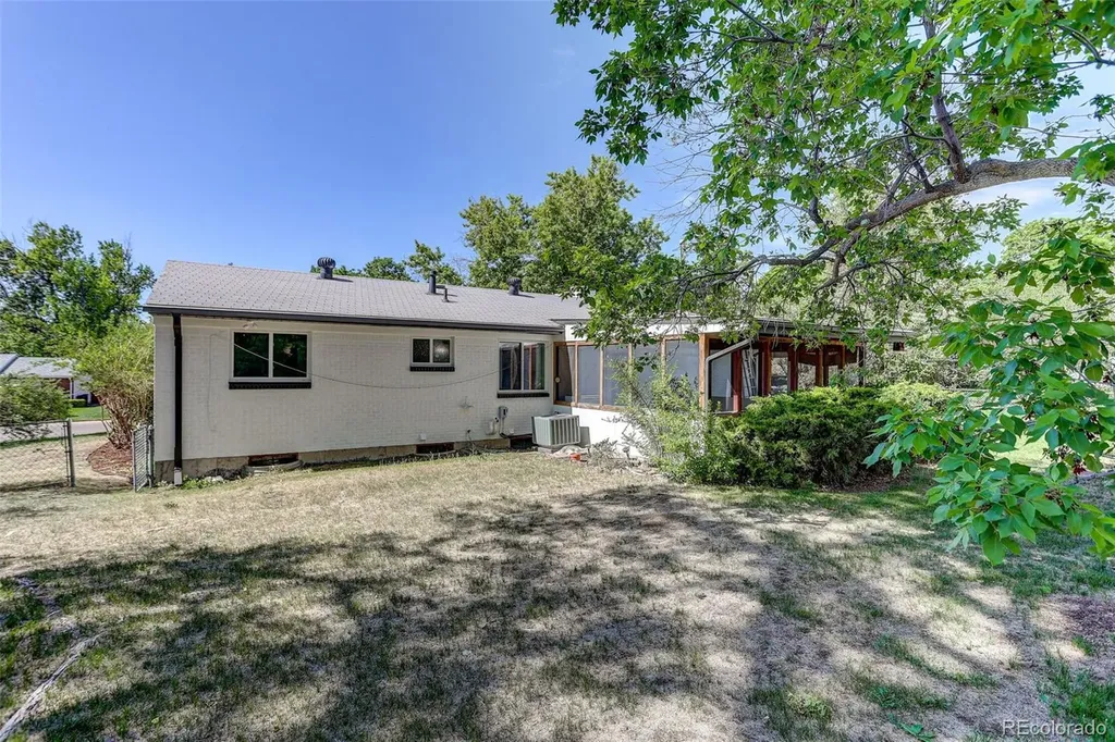 3535 W Pimlico Avenue Englewood CO 80110