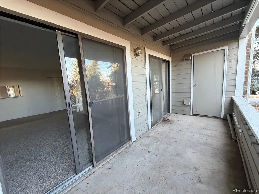 12043 W Cross Drive Littleton CO 80127