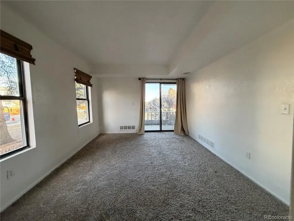 12043 W Cross Drive Littleton CO 80127