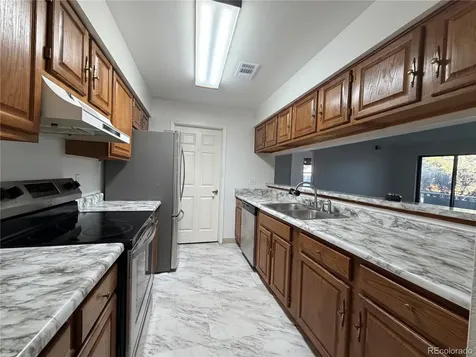 12043 W Cross Drive Littleton CO 80127