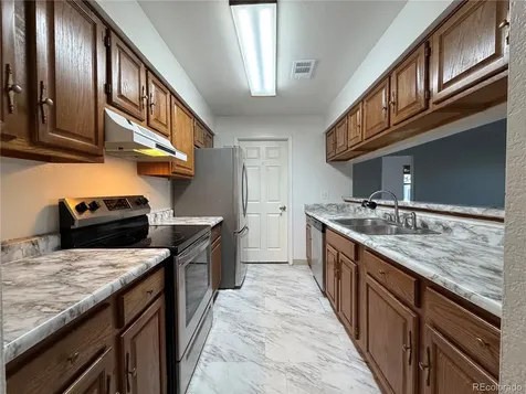 12043 W Cross Drive Littleton CO 80127