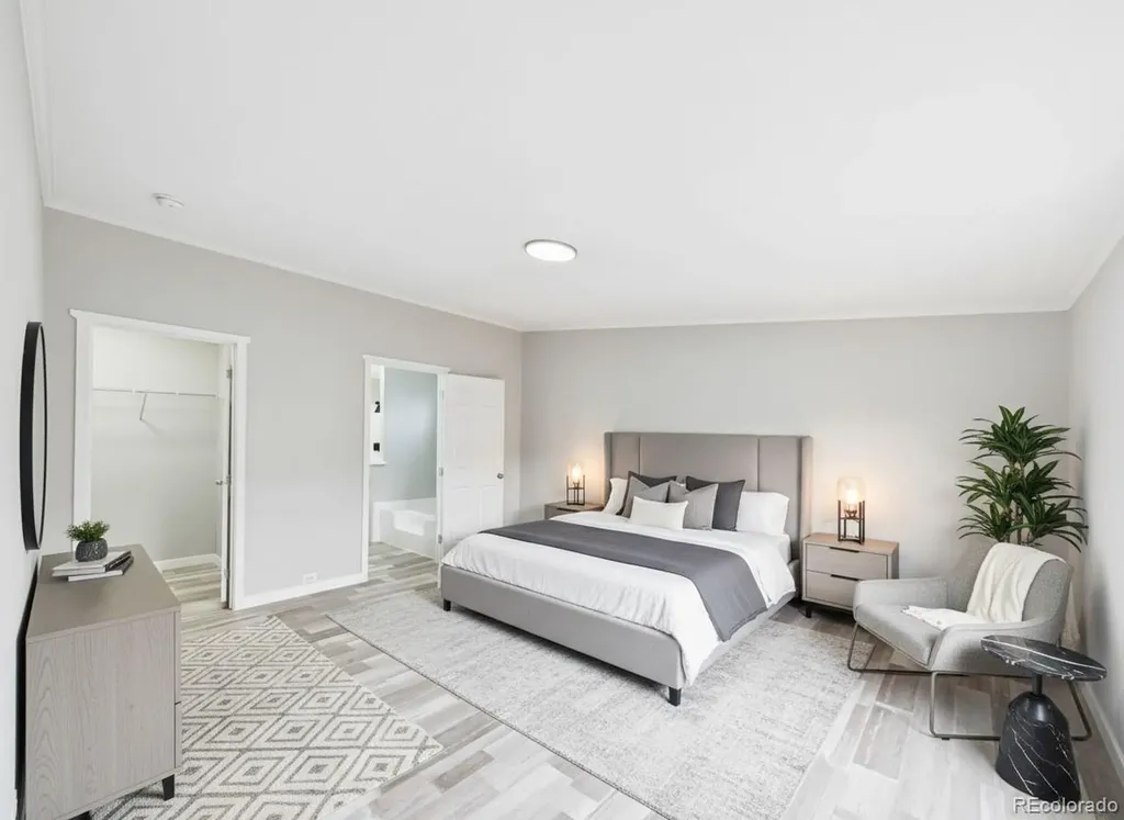 9400 Elm Court Denver CO 80260