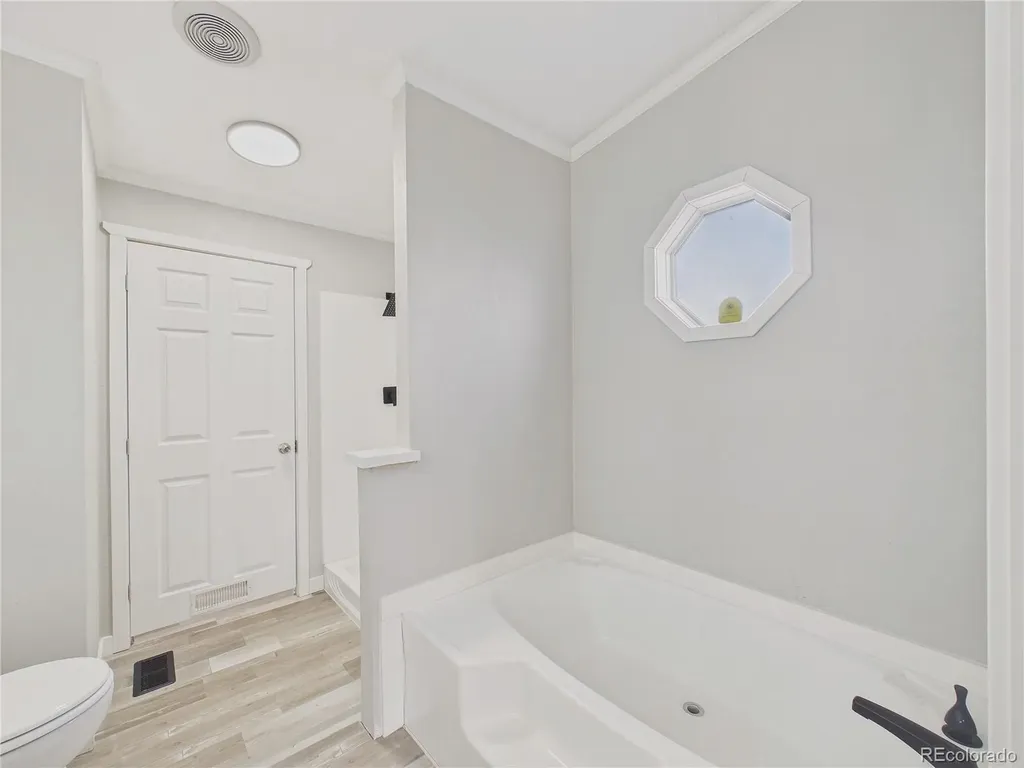 9400 Elm Court Denver CO 80260