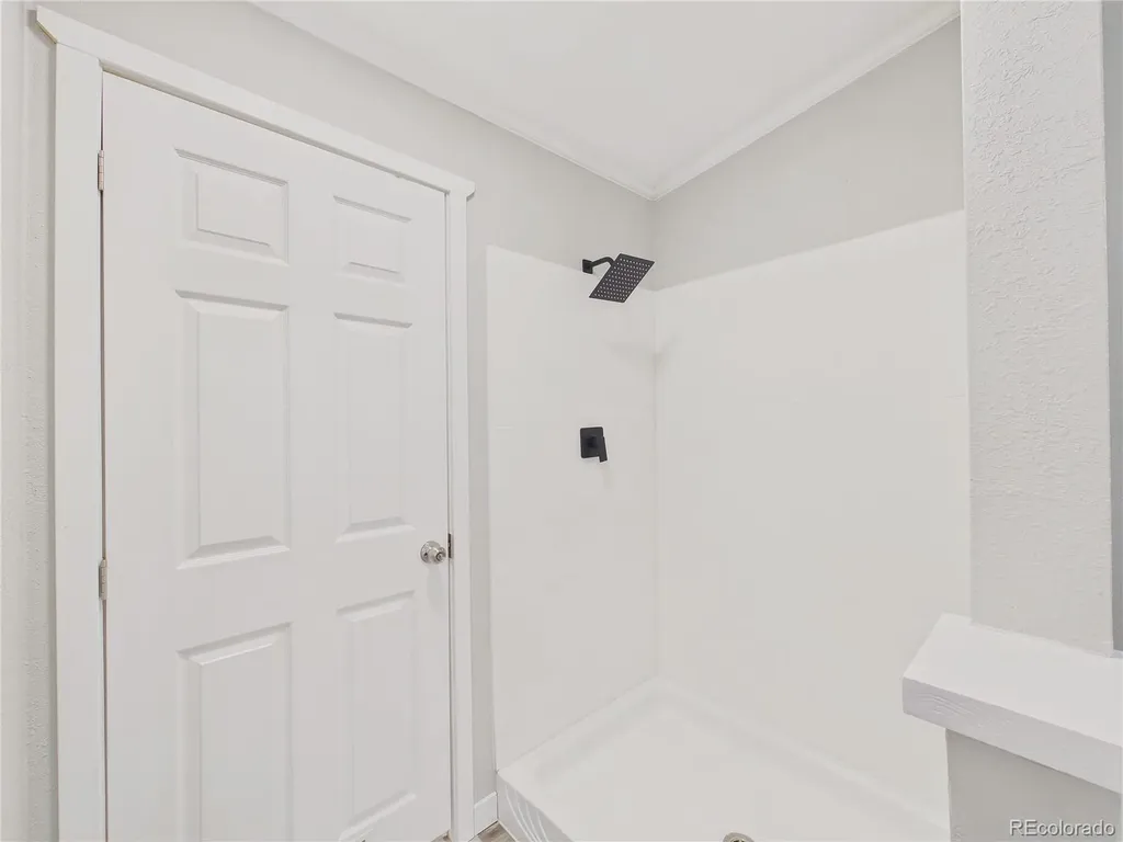 9400 Elm Court Denver CO 80260