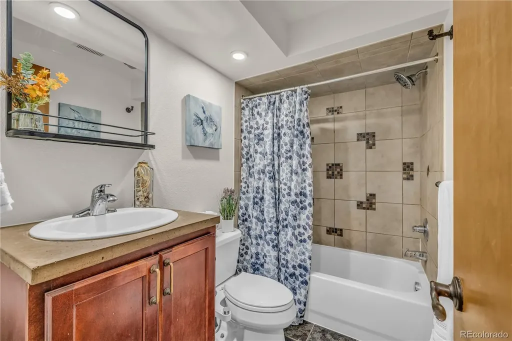 20 S Logan Street Denver CO 80209