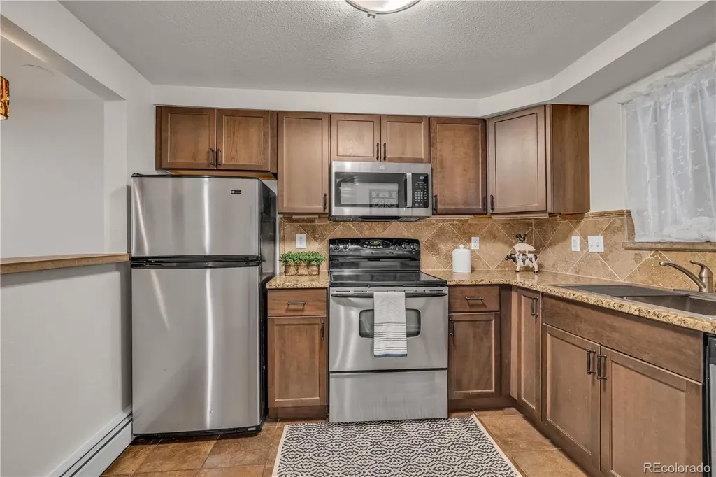 20 S Logan Street Denver CO 80209
