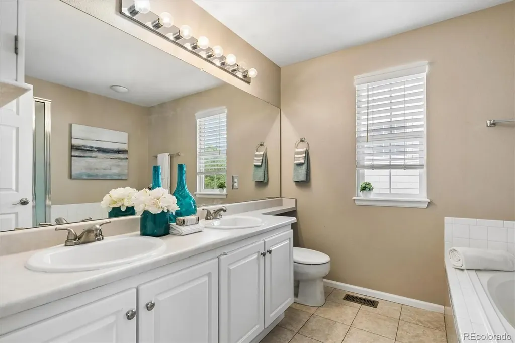 5652 S Yakima Way Aurora CO 80015
