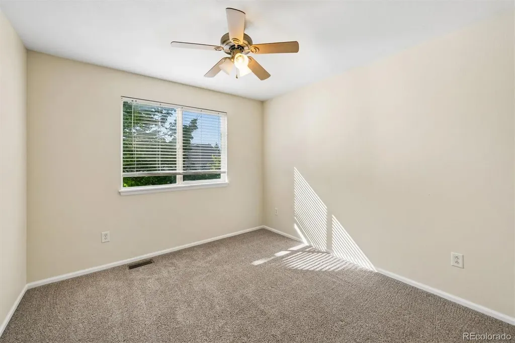 5652 S Yakima Way Aurora CO 80015
