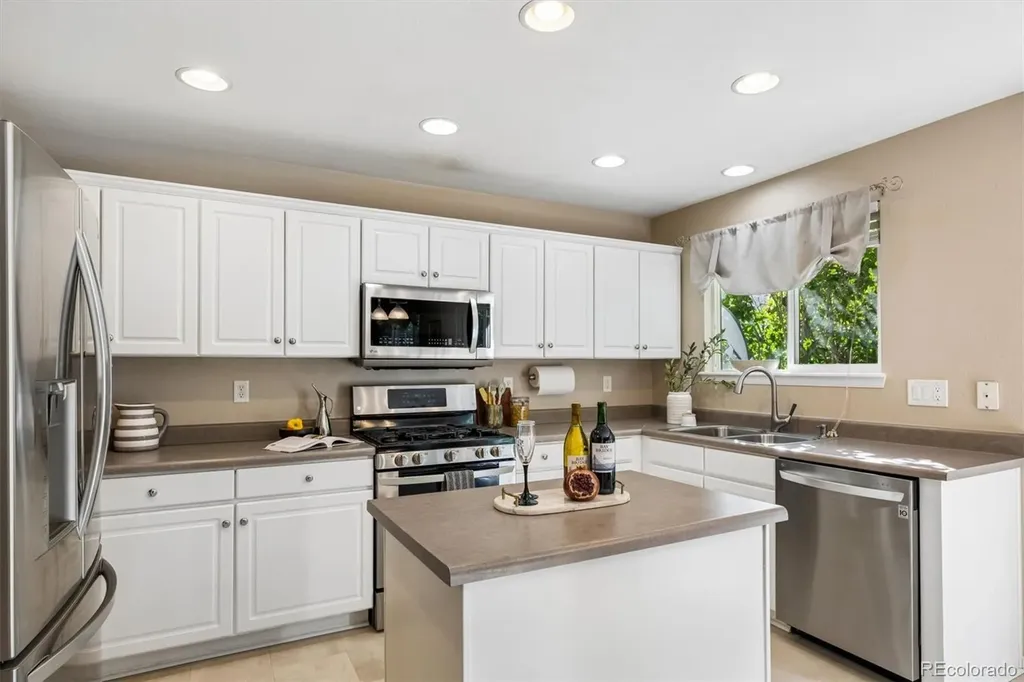 5652 S Yakima Way Aurora CO 80015