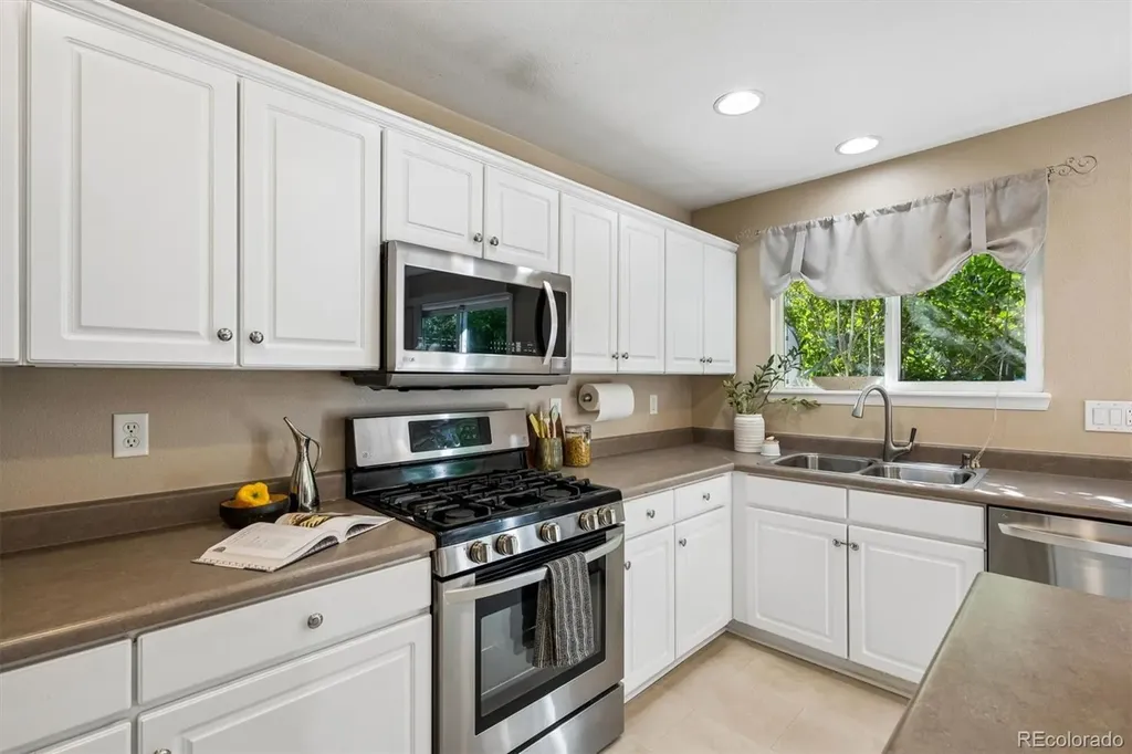 5652 S Yakima Way Aurora CO 80015