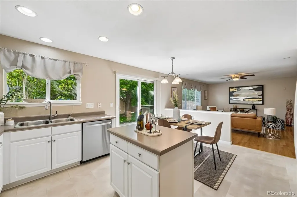 5652 S Yakima Way Aurora CO 80015