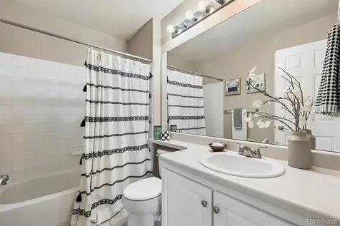 5652 S Yakima Way Aurora CO 80015