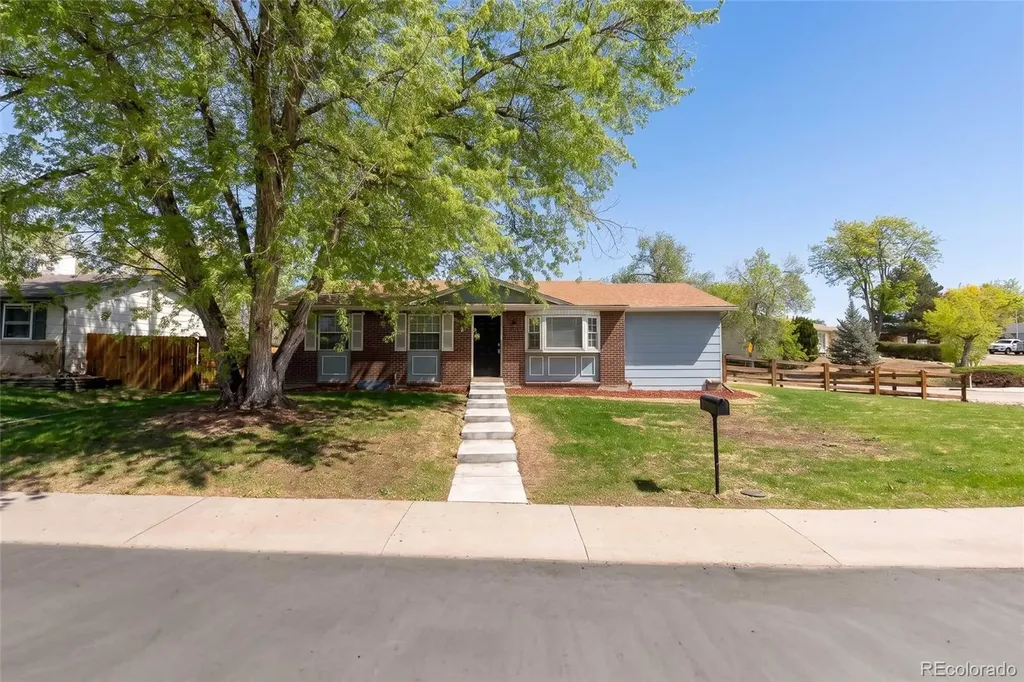 6261 W 74th Place Arvada CO 80003