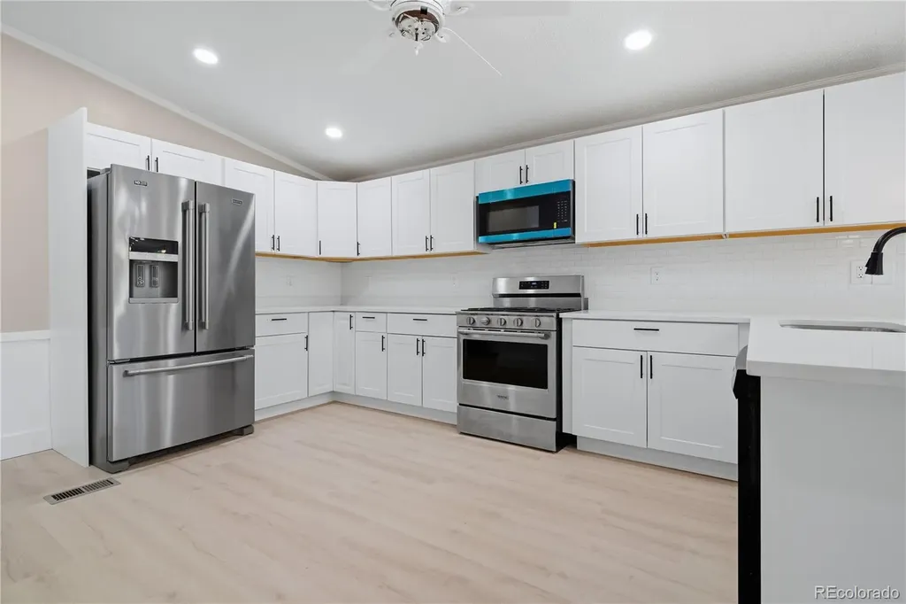 2885 E Mid Way Boulevard Denver CO 80234