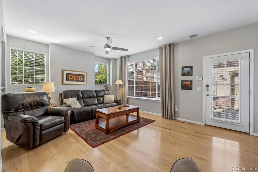 9489 Cedarhurst Lane Highlands Ranch CO 80129