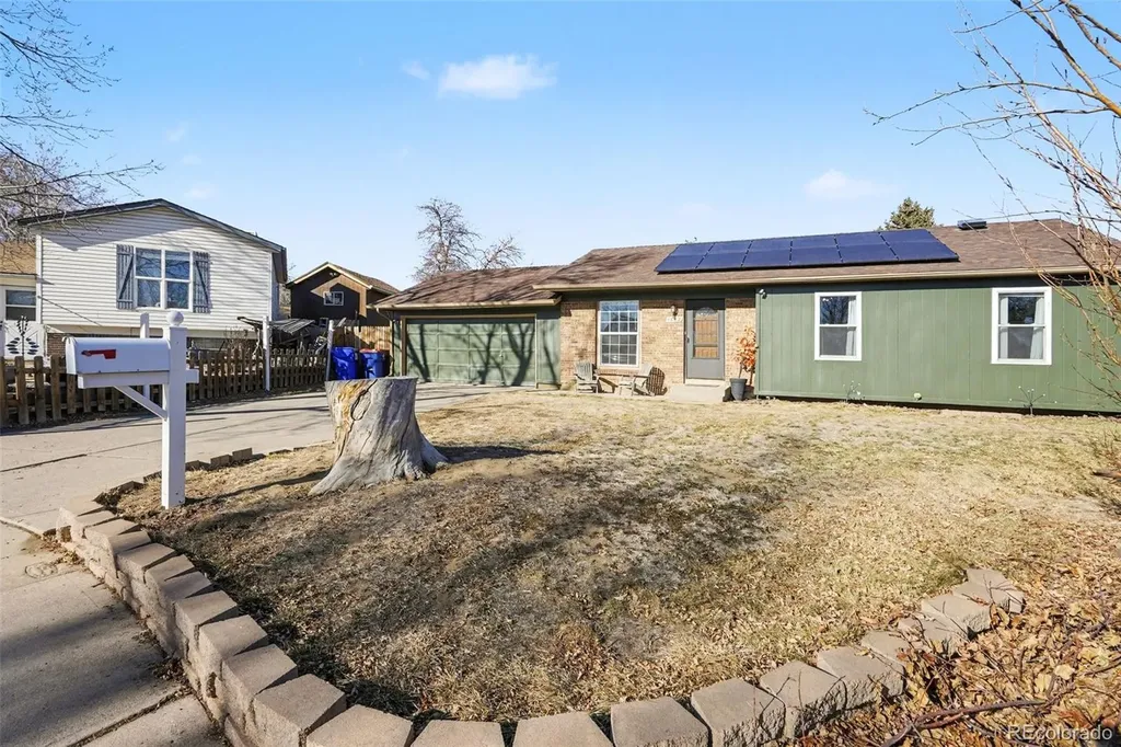 1632 S Rifle Street Aurora CO 80017