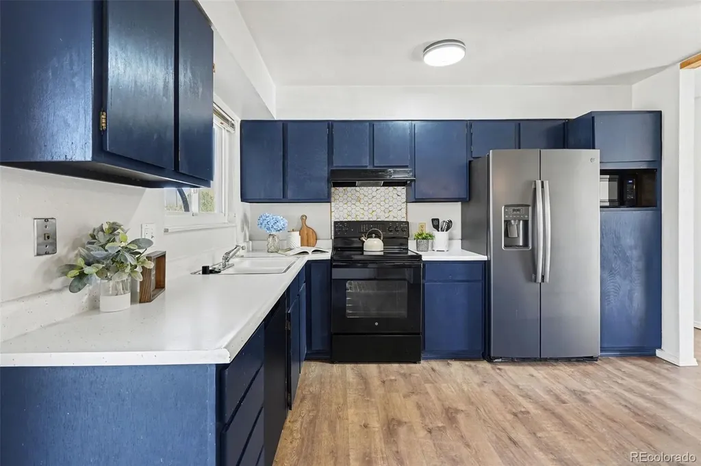 1632 S Rifle Street Aurora CO 80017
