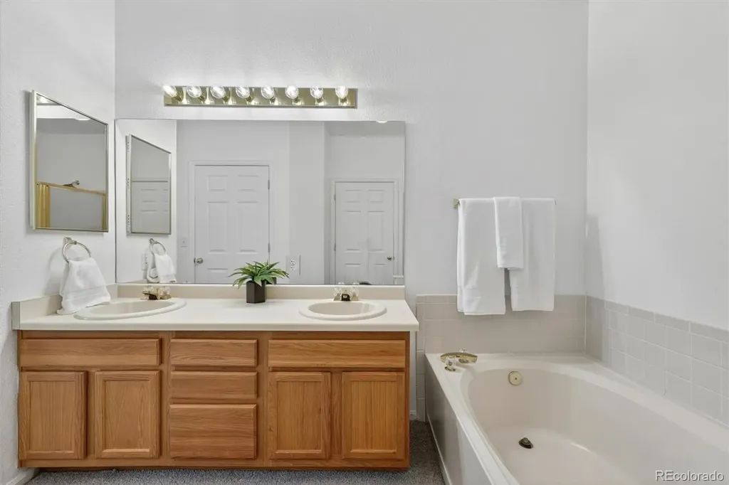 10318 Adams Place Denver CO 80229