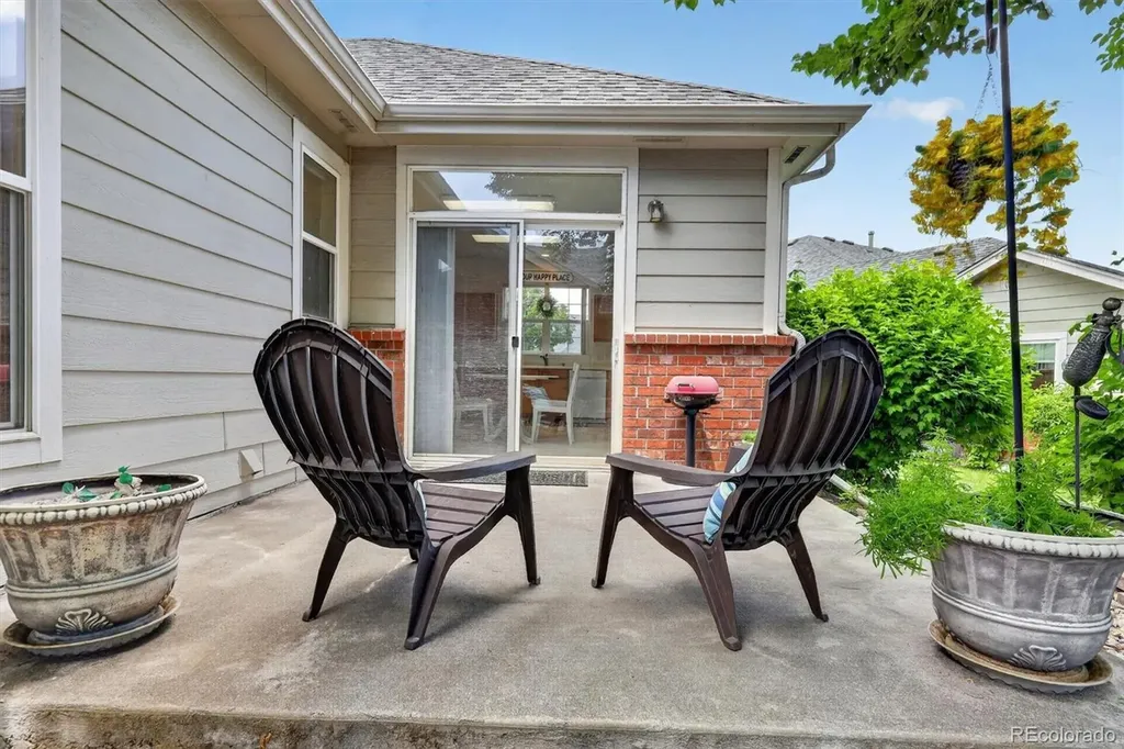 10318 Adams Place Denver CO 80229