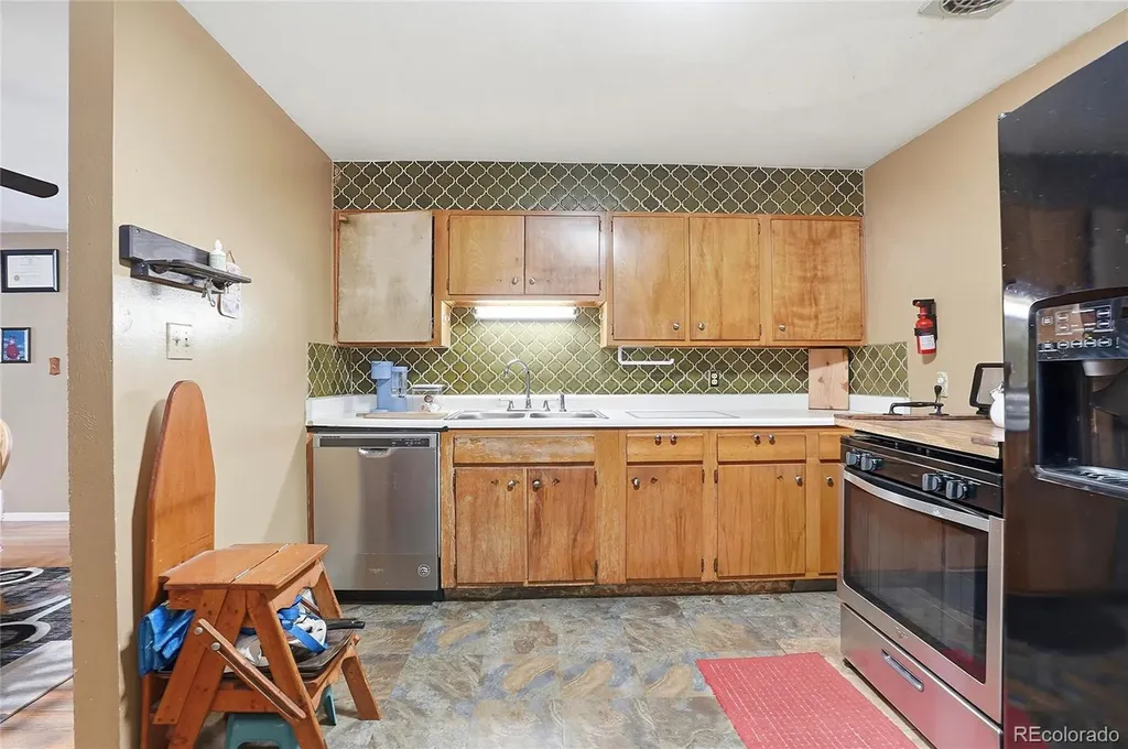6895 W Bayaud Avenue Denver CO 80226