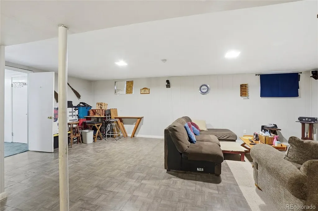 6895 W Bayaud Avenue Denver CO 80226
