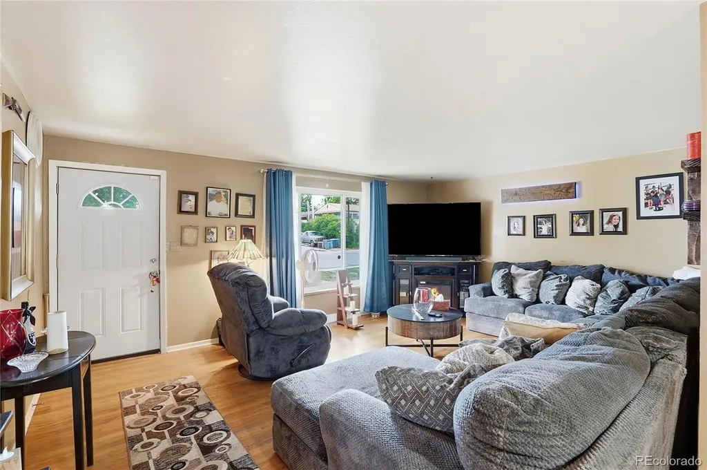 6895 W Bayaud Avenue Denver CO 80226