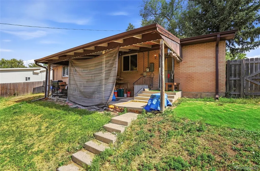 6895 W Bayaud Avenue Denver CO 80226