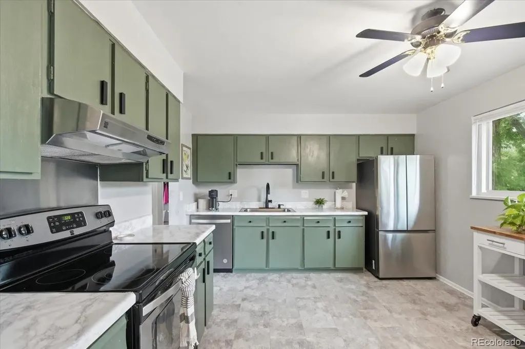 9837 W Arizona Avenue Lakewood CO 80232
