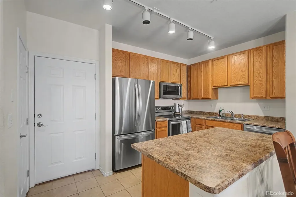 15470 Canyon Rim Drive Englewood CO 80112