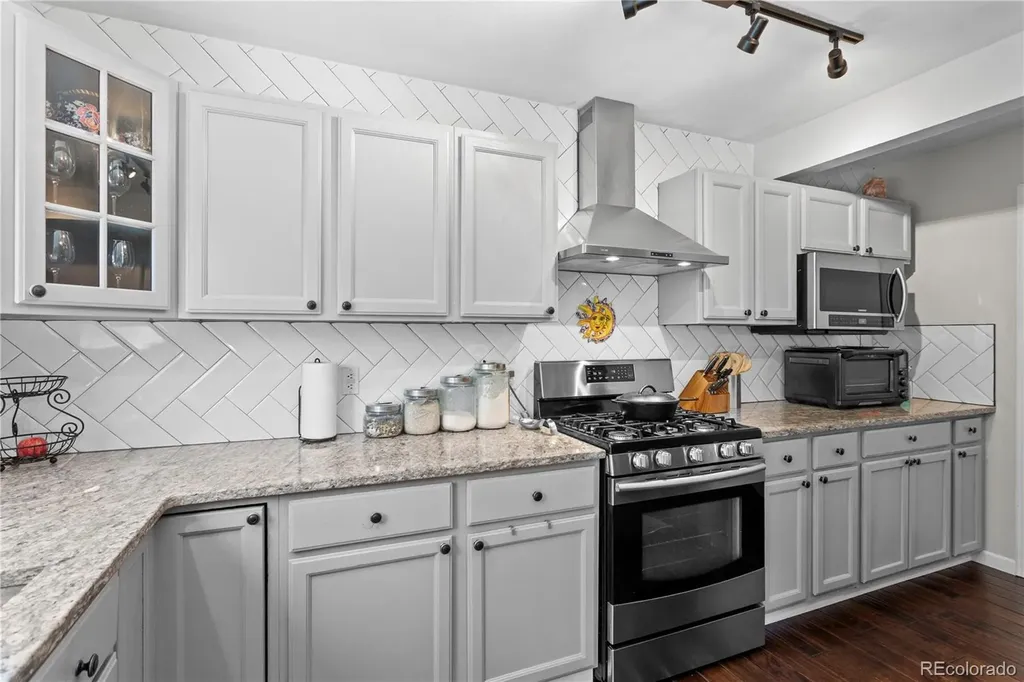 2212 Hyacinth Road Littleton CO 80129