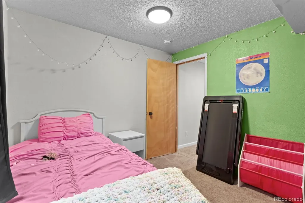 2212 Hyacinth Road Littleton CO 80129