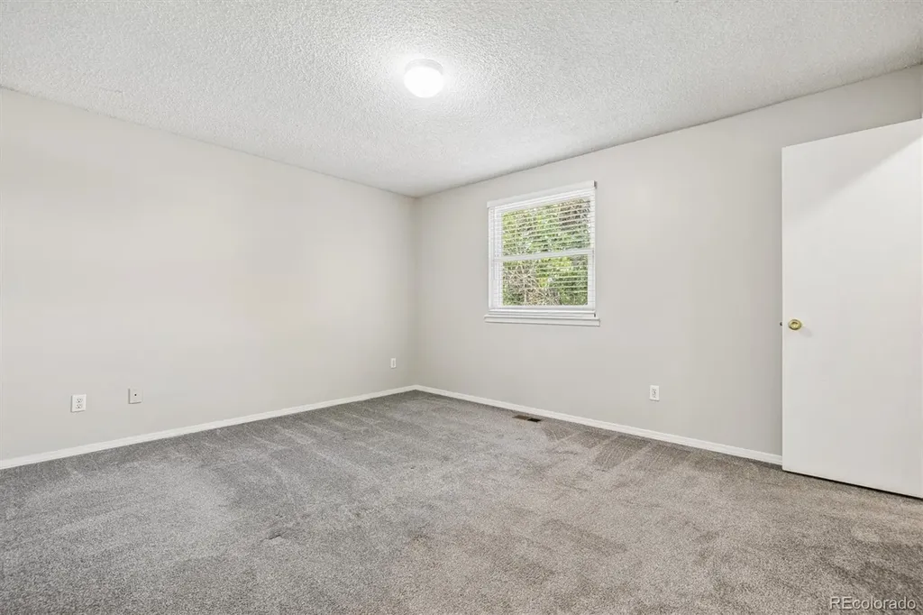 17611 Ponderosa Avenue Parker CO 80134
