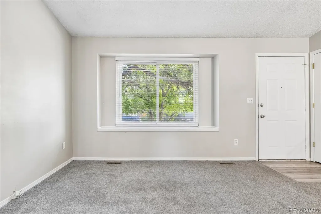 17611 Ponderosa Avenue Parker CO 80134