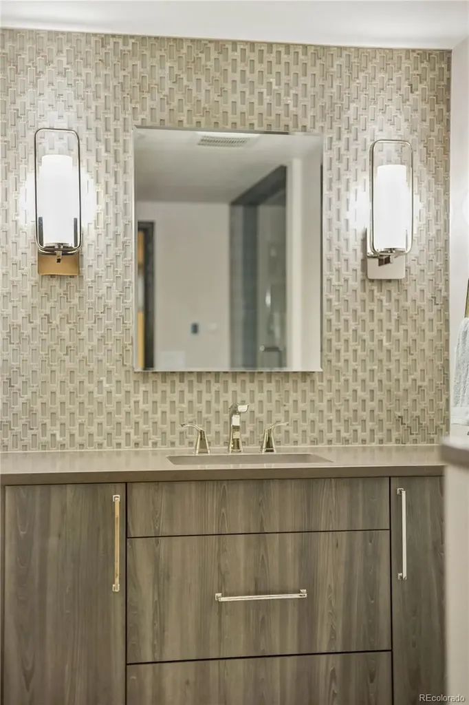3135 S Gilpin Street Englewood CO 80113