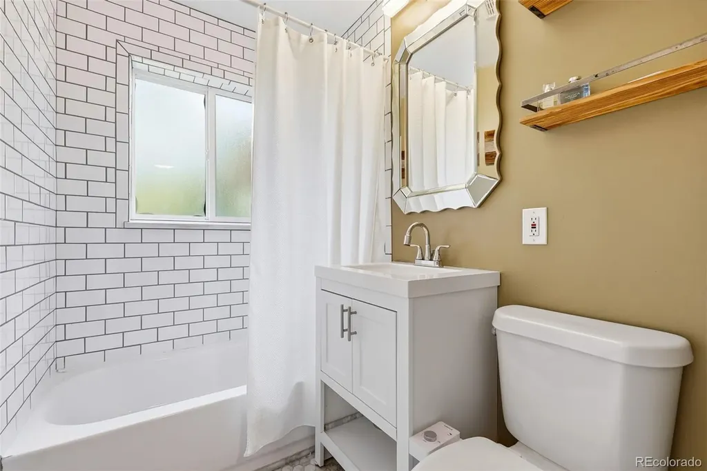 2890 S Hudson Street Denver CO 80222