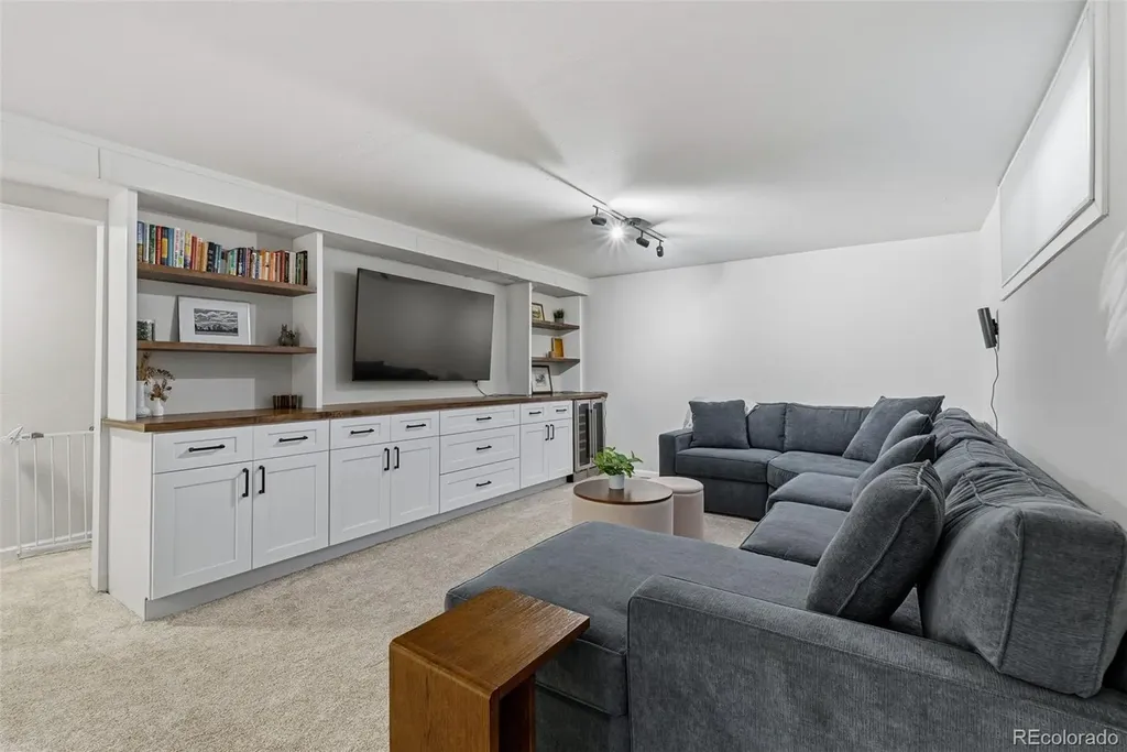 2890 S Hudson Street Denver CO 80222