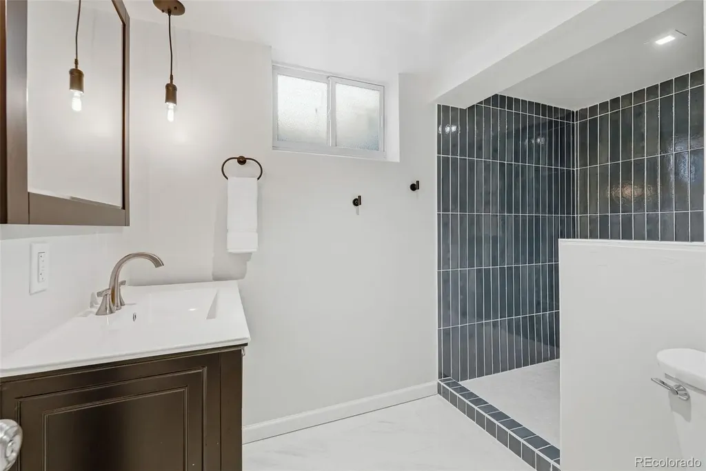 2890 S Hudson Street Denver CO 80222