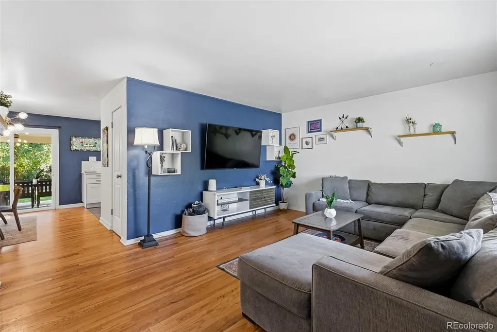 2890 S Hudson Street Denver CO 80222