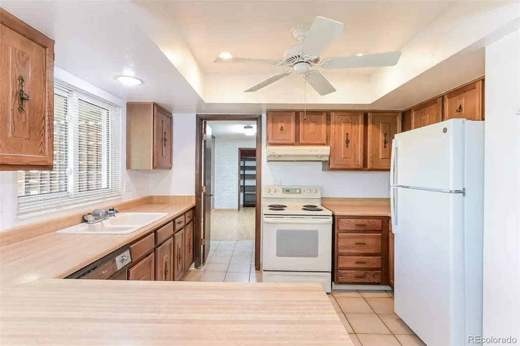 10064 W Lake Drive Littleton CO 80127