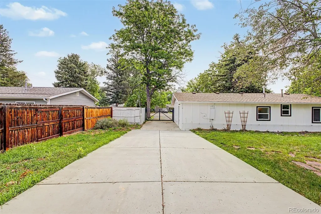939 Terry Street Golden CO 80401