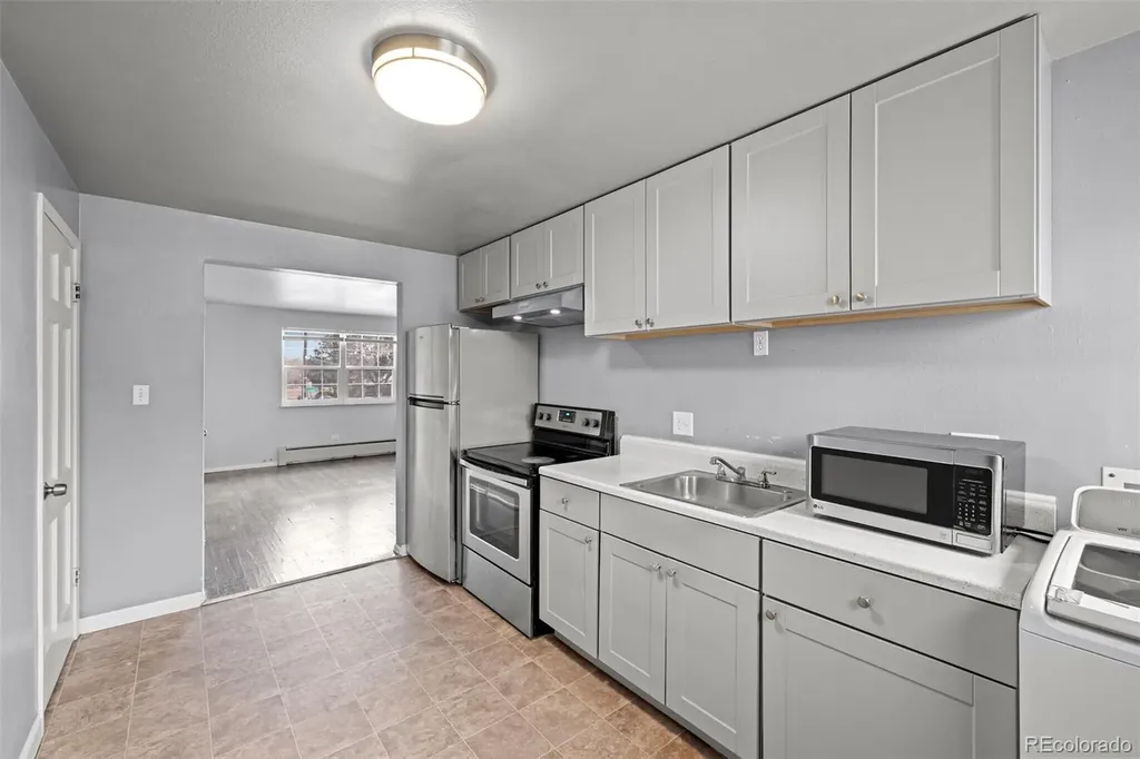 2397 S Locust Street Denver CO 80222