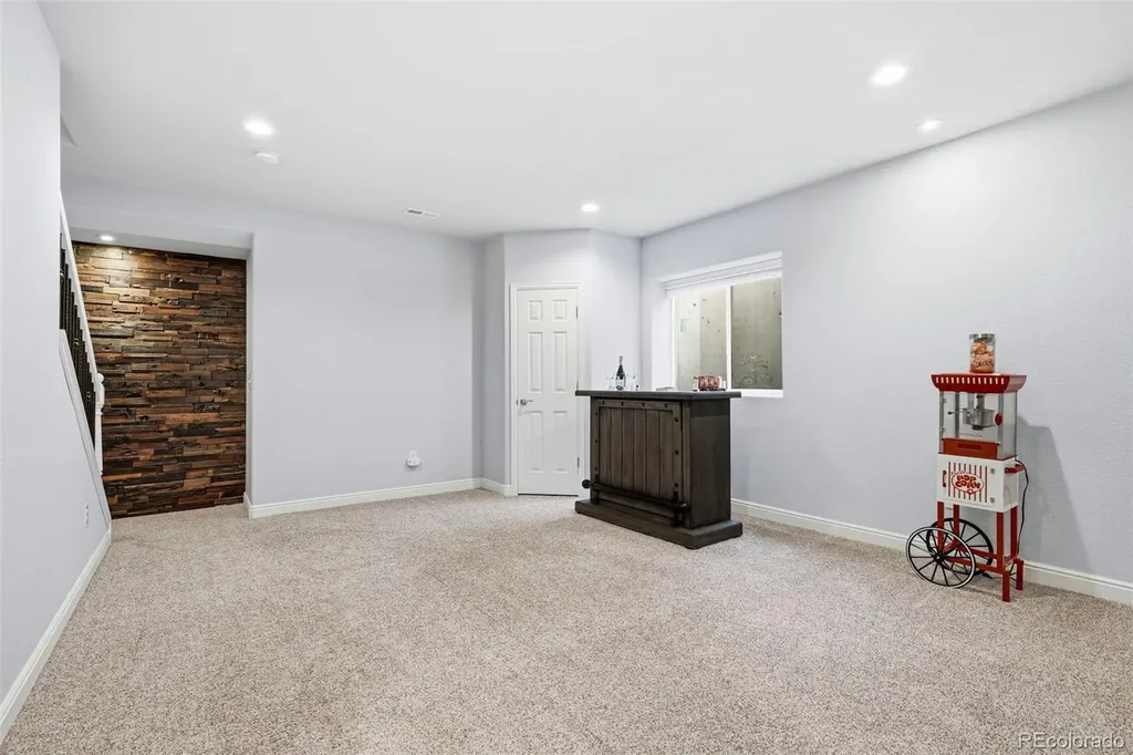 3385 Traver Drive Broomfield CO 80023
