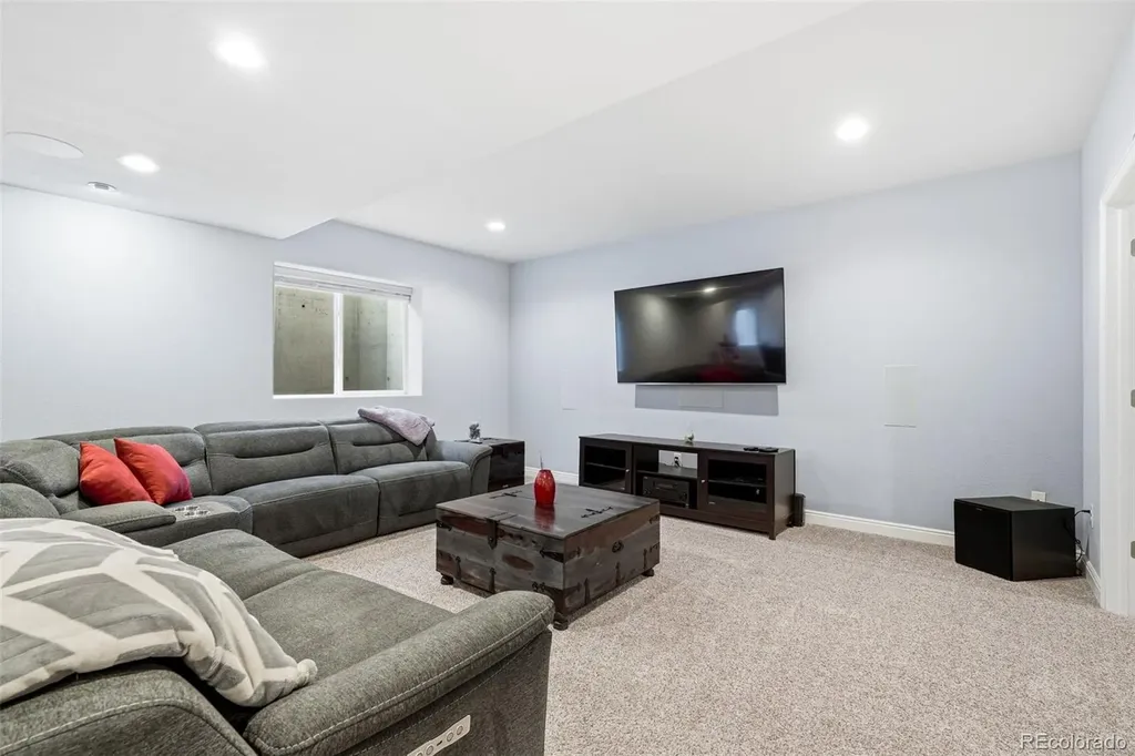 3385 Traver Drive Broomfield CO 80023