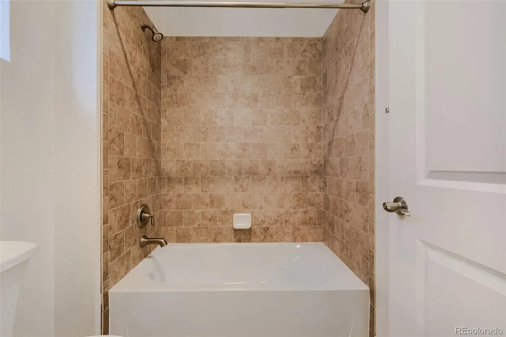 10262 Greentrail Circle Lone Tree CO 80124